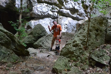 Prayanakhon Cave 003