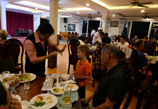 Vietnam - Saigon - Flussfahrt - Zauberer