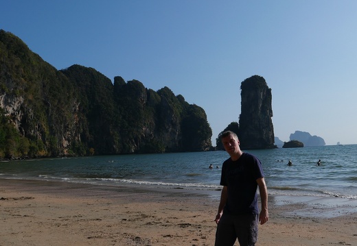 Tonsai Beach